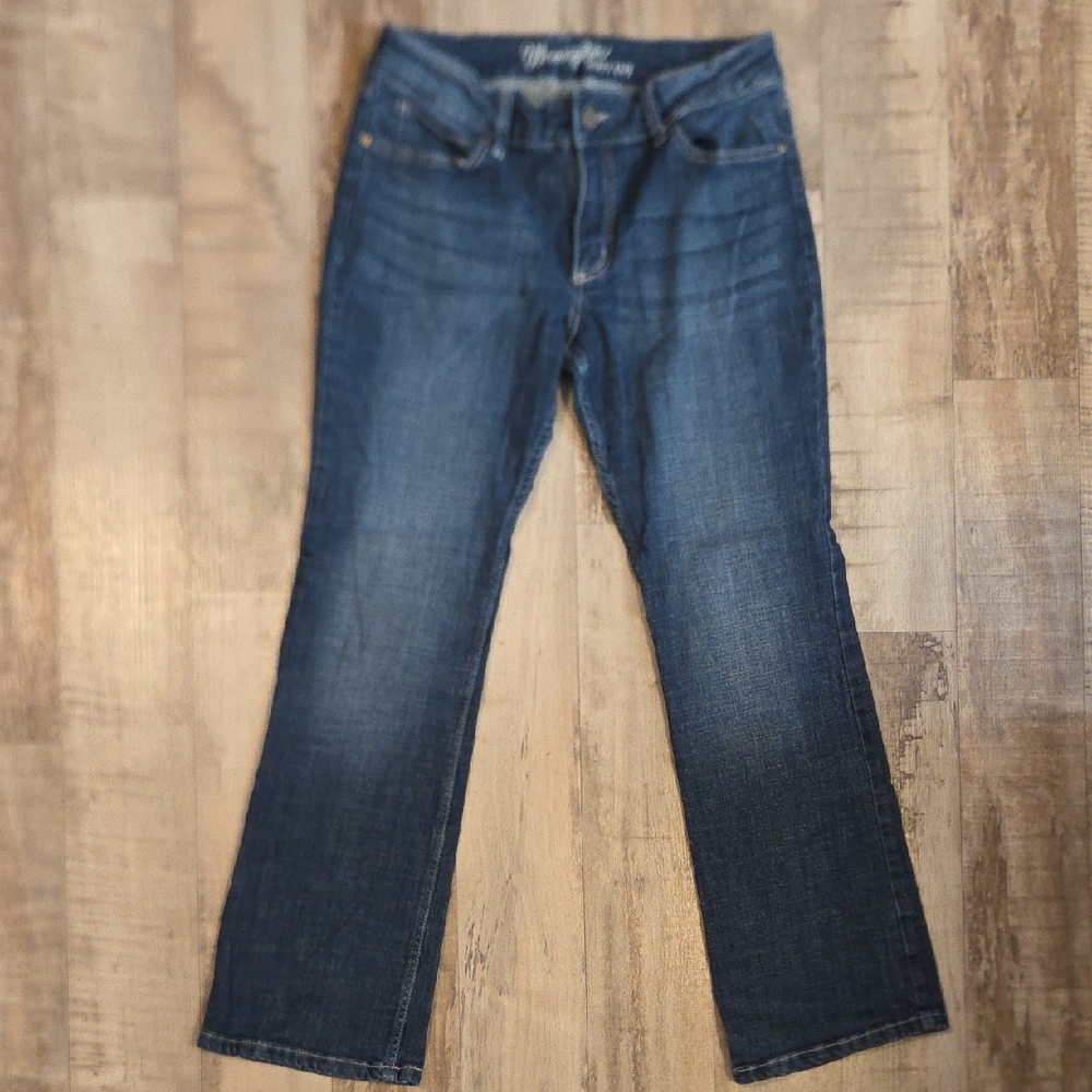 Womens Wrangler Bootcut  Size 11